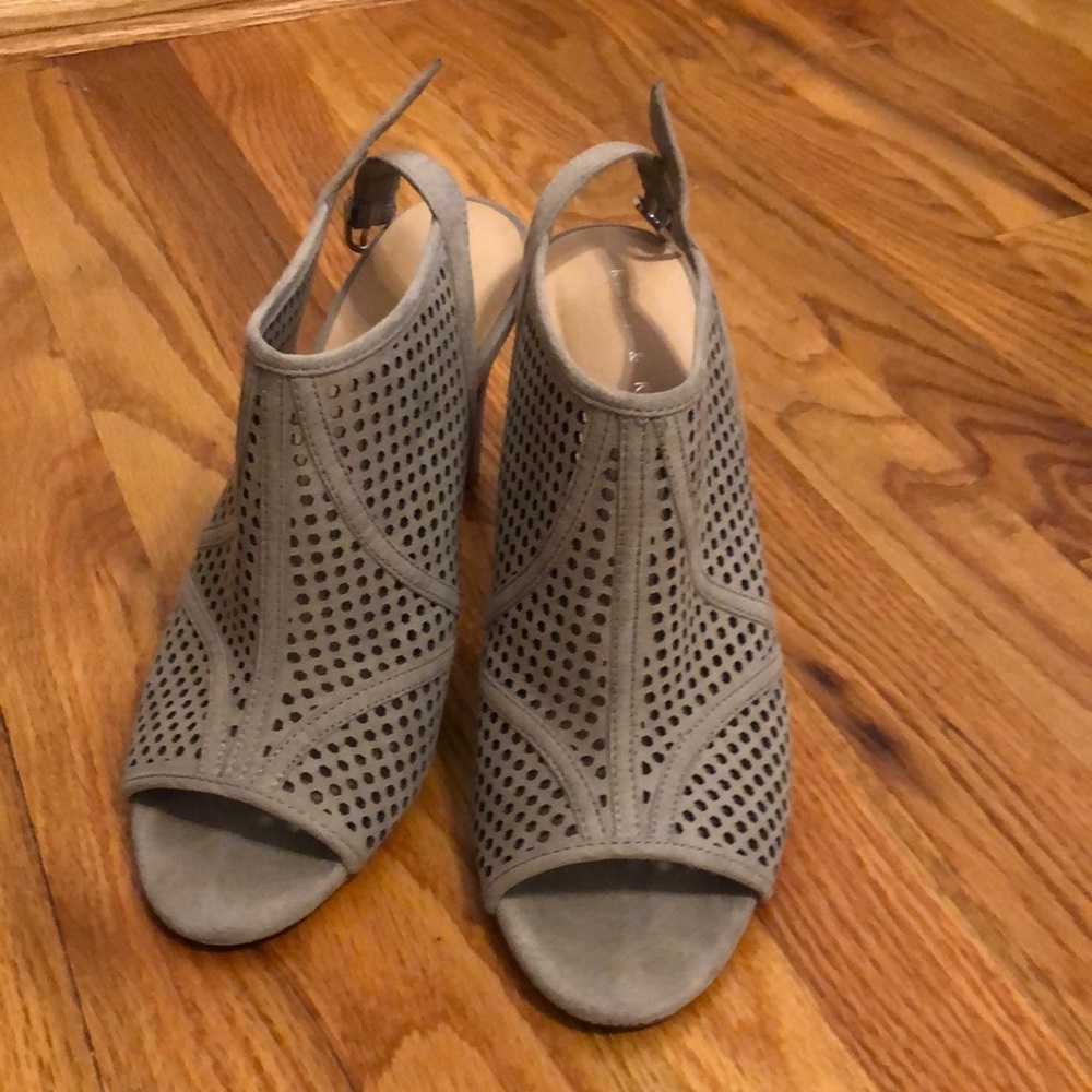 3” open toe heel